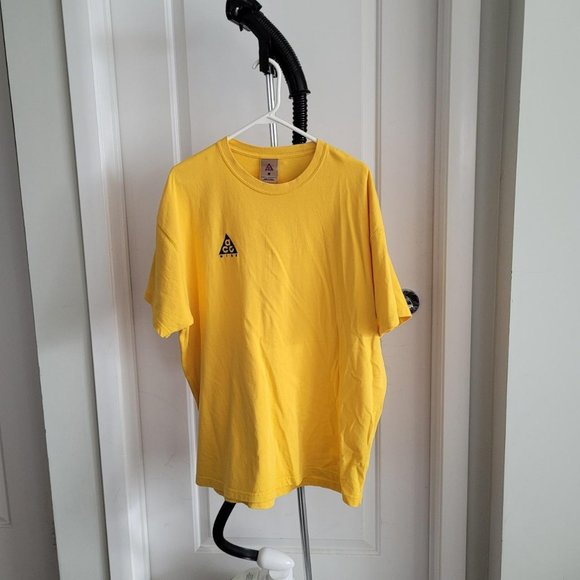 Nike ACG yellow t-shirt Men Large - Picture 1 of 2